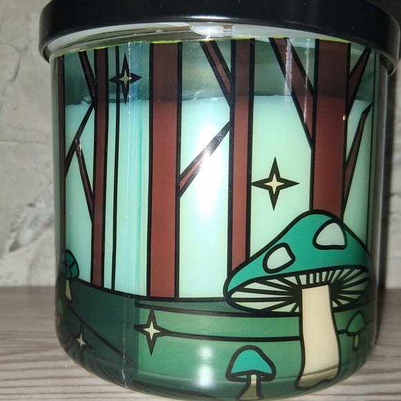 Ulta Beauty Collection IVORY WOODS 3-Wick Soy Wax Candle. Apple, Cardamom NEW - Picture 2 of 6